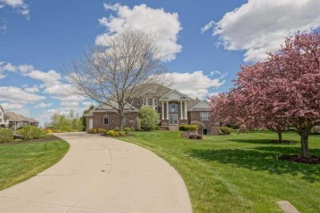 5594 Polo Ridge, Westport, WI 53597-8700