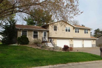 209 Harmon Ave, Belleville, WI 53508