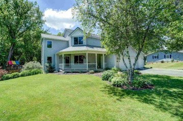 3461 Freedom Ln, Blooming Grove, WI 53718