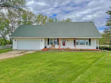 9632 W County Road A, Center, WI 53536