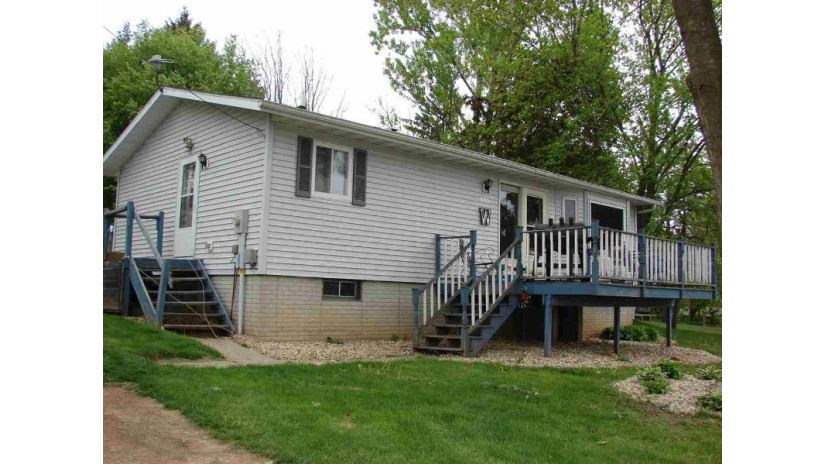 333 7th St Mineral Point, WI 53565 by 1st Advantage Real Estate $159,900