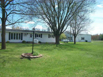 N11114 12th Ave, Necedah, WI 54646