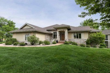 5736 Tuscany Ln, Westport, WI 53597