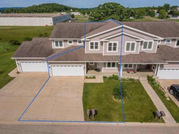 2006 Fawn Valley Ct, Reedsburg, WI 53959