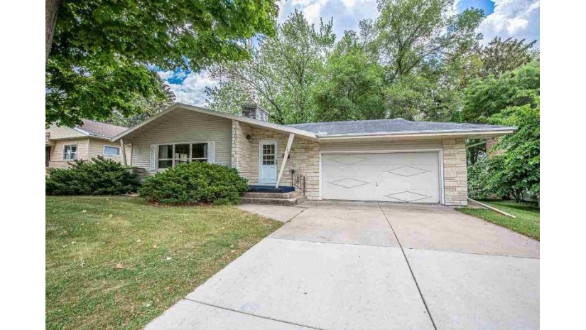 125 E Goodland St Sun Prairie, WI 53590 by Conrad Real Estate Services Llc $229,900