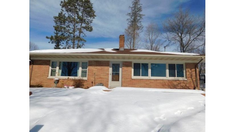 102 Lakeview St Crandon, WI 54520 by Symes Realty Llc $469,000