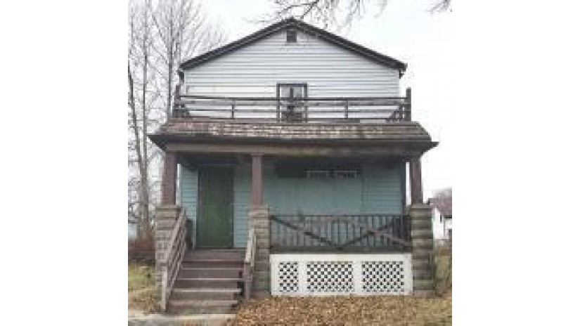 2367 N 8th St Milwaukee, WI 53206 by Jason Scott Realty & Management, LLC $5,800