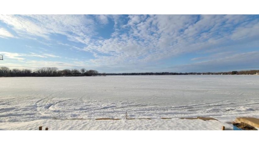 9030 Lake Park Dr Randall, WI 53101 by Keefe Real Estate, Inc. $1,425,000