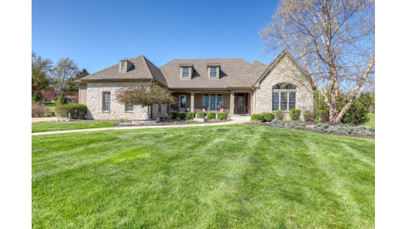 2150 Old Lantern Cir Delafield, WI 53018 by First Weber Inc - Delafield $995,000