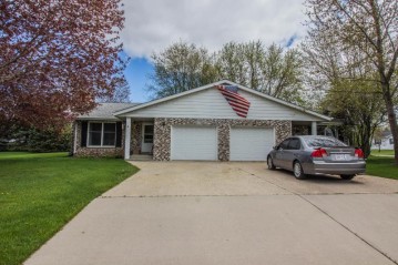 124 Deppiesse Rd 126, Random Lake, WI 53075-1631