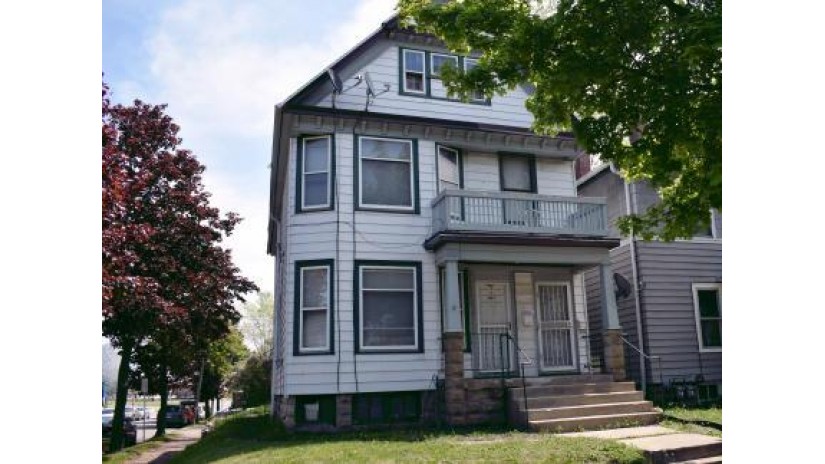 600 S 28th St 602 Milwaukee, WI 53215 by Town & Lake Realty $109,900