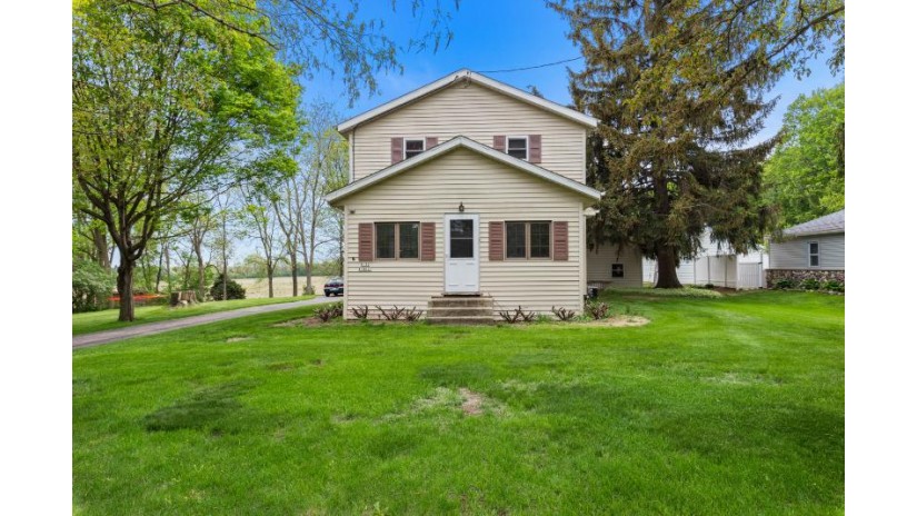 N132W18021 Rockfield Rd Germantown, WI 53022 by Star Properties, Inc. $250,000