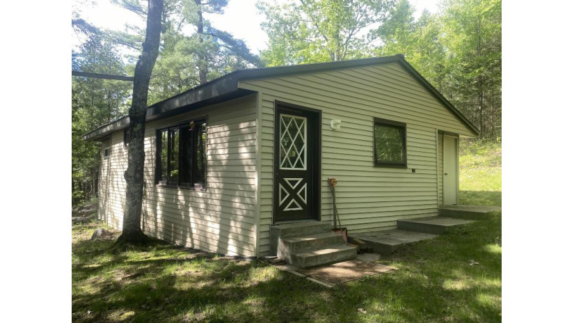 W8046 Bell Crossing Rd Amberg, WI 54102 by Bigwoods Realty Inc $114,900