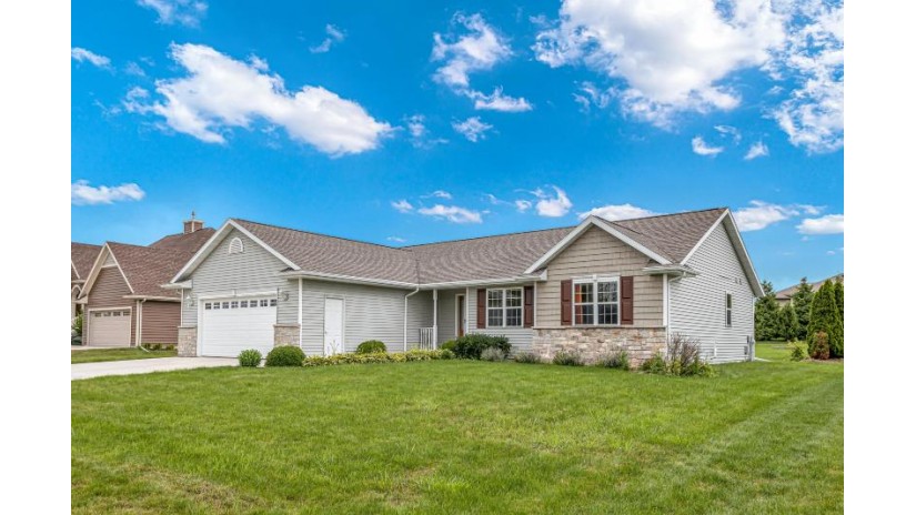 733 Audubon Rd Howards Grove, WI 53083 by CRES $349,900