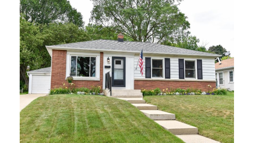 181 Glenview Ave Wauwatosa, WI 53213 by Firefly Real Estate, LLC $239,900