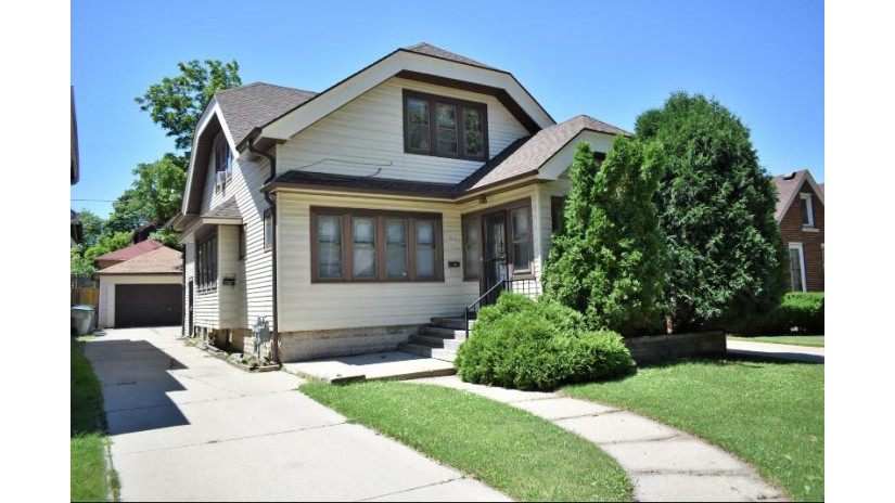 3019 N 59th St Milwaukee, WI 53210 by TerraNova Real Estate $134,900