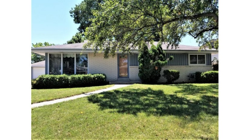 1779 Juniper Cir South Milwaukee, WI 53172 by Homestead Realty, Inc $249,900
