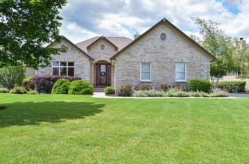 100 Palmer Pl 52-18, Geneva, WI 53147-4948