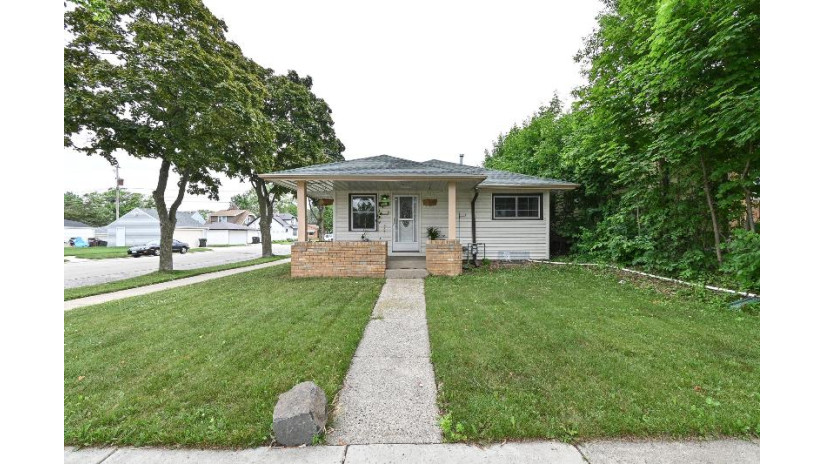 1334 Menomonee Ave South Milwaukee, WI 53172 by Keller Williams Realty-Milwaukee Southwest $224,900