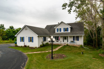 N4858 Sinissippi Point Rd, Hustisford, WI 53039-9309