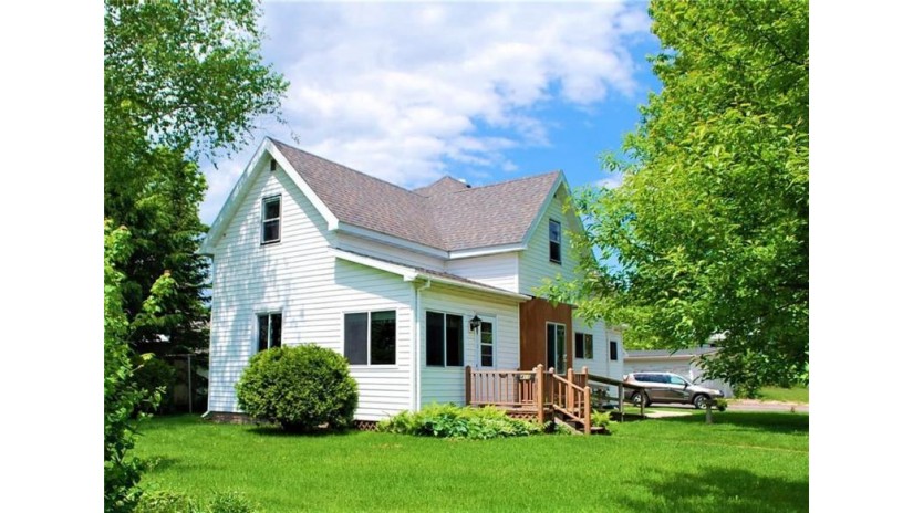 419 Worden Avenue Ladysmith, WI 54848 by Cb Northern Escape/Ladysmith $110,000