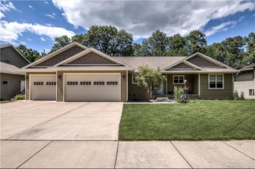 2112 High Point Drive, Altoona, WI 54720