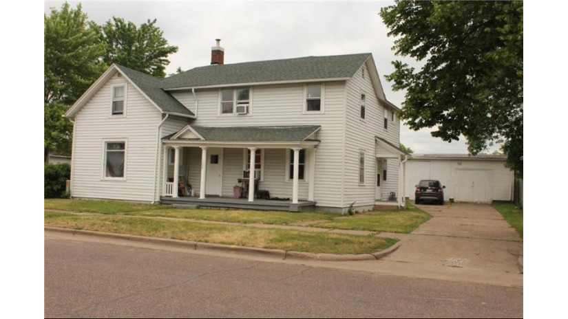 1104 Omaha Street Eau Claire, WI 54703 by Keller Williams Realty Diversified $129,900