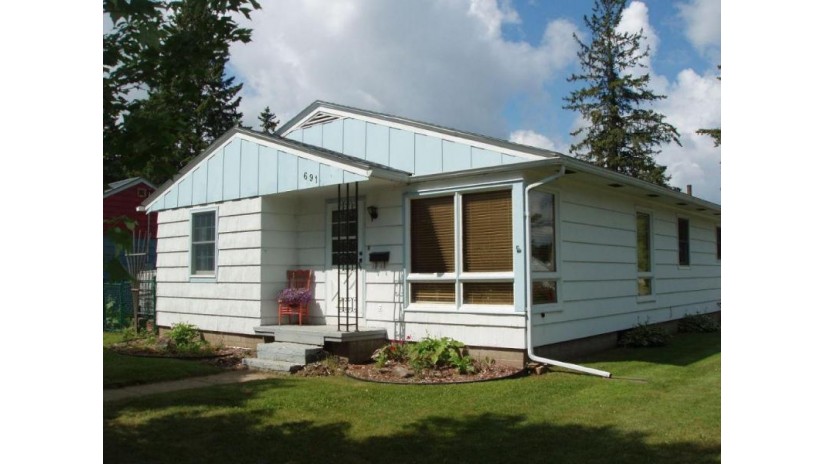 691 2nd Avenue Park Falls, WI 54552 by Birchland Realty Inc./Park Falls $109,900