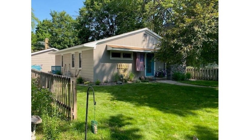 512 West Willow Street Chippewa Falls, WI 54729 by Woods & Water Realty Inc/Regional Office $194,900