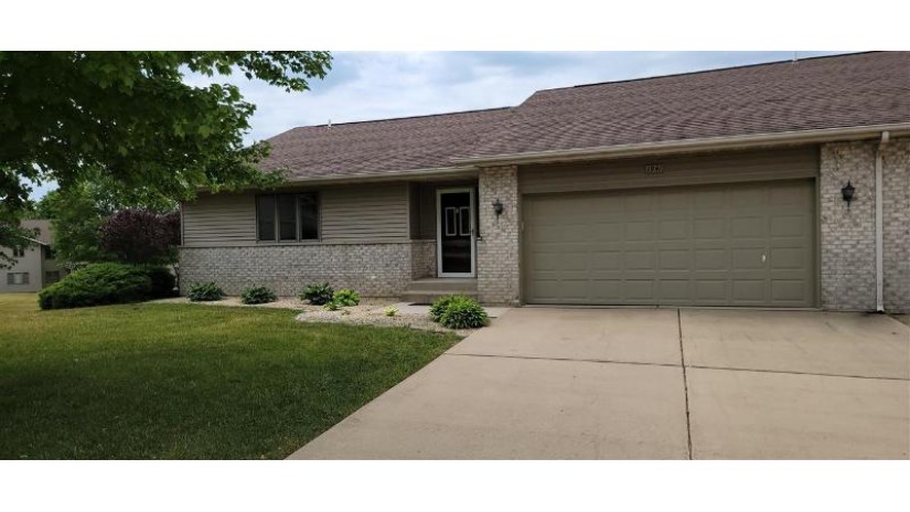 1941 Mustang Court Freeport, IL 61032 by Realty Select, Llc $129,900