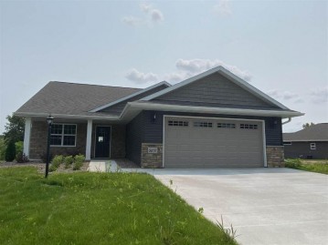 5078 N Milkweed Trail, Grand Chute, WI 54913