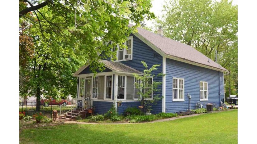175 Lafollette Street Iola, WI 54945 by Coldwell Banker Real Estate Group $149,900