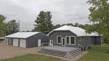 N4346 Hwy E, Waupaca, WI 54981-7532