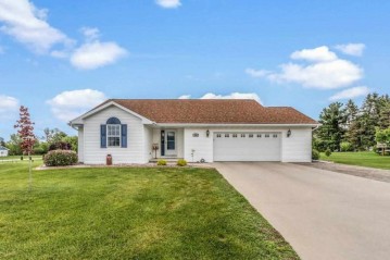 552 Alpine Drive, Oconto Falls, WI 54154