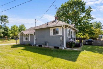 305 Ash Street, Manawa, WI 54949