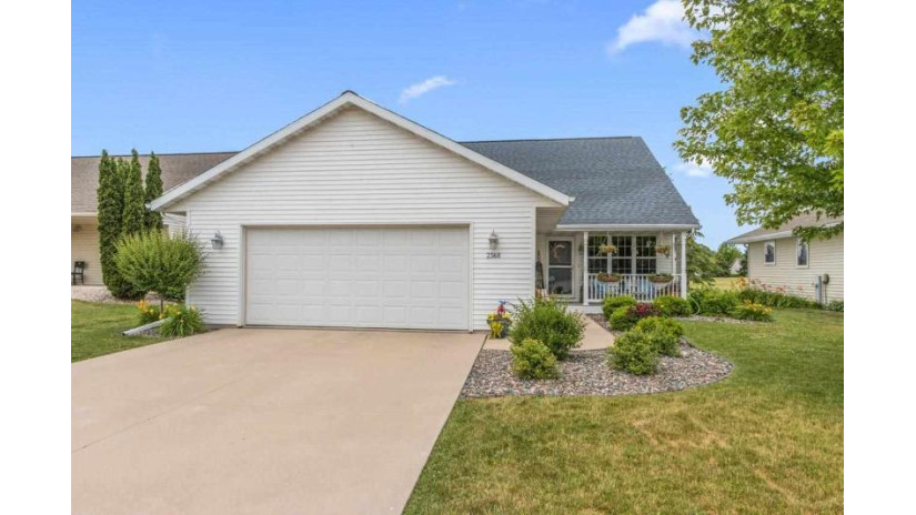 2368 Indy Court De Pere, WI 54115 by Resource One Realty, Llc $274,900