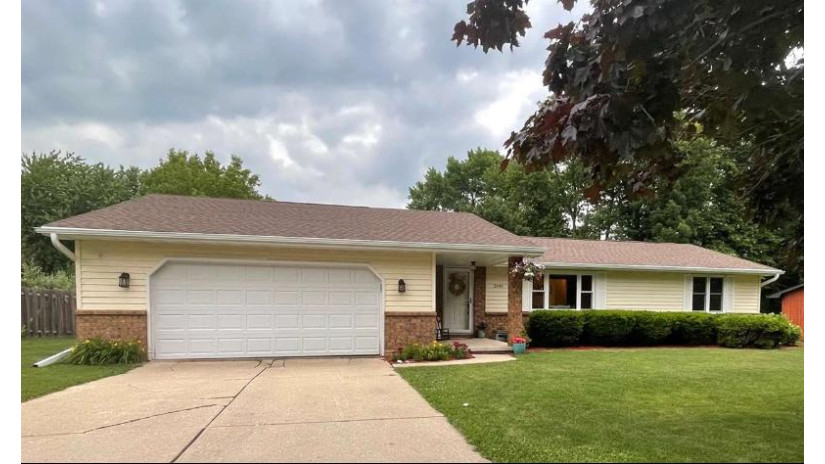 2646 Kenhill Drive Howard, WI 54313 by Mark D Olejniczak Realty, Inc. $265,900