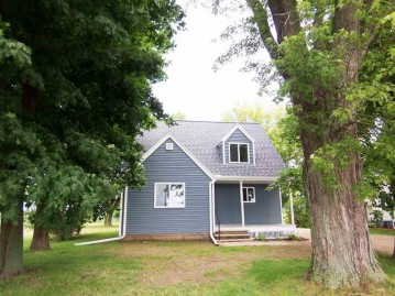 3813 Lark Road, Morrison, WI 54208-8620