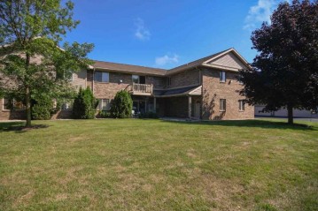 3319 N Casaloma Drive #81, Grand Chute, WI 54914