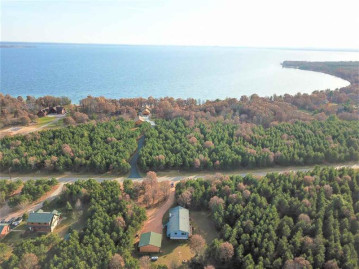 W4742 Big Bay Rd, Armenia, WI 54646