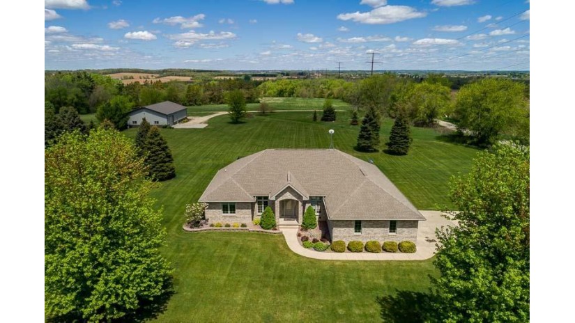 3750 S Gesley Rd Beloit, WI 53511 by Century 21 Affiliated $585,000