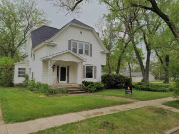 209 Lake Ave, Montello, WI 53949