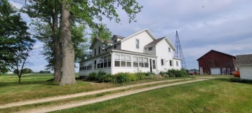 11102 W Townsend Rd, Center, WI 53548