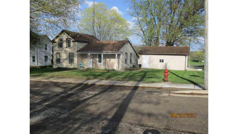 5740 Main St Gratiot, WI 53541 by First Weber Inc $89,900