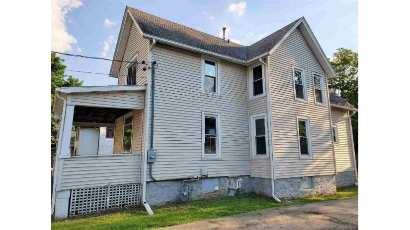 223 N Pearl St Janesville, WI 53548 by Allen Realty, Inc $132,900