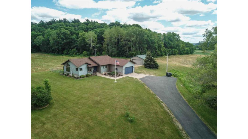 W4626 Rockwood Rd Lemonweir, WI 53948 by Castle Rock Realty Llc $325,000