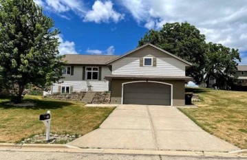 421 Ruste Rd, Barneveld, WI 53507