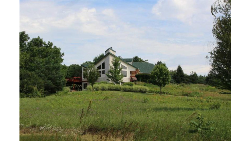 5900 County Road A Oregon, WI 53521 by The Kruse Company, Realtors $675,000