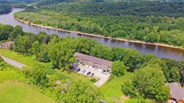 1066 Hillside Dr 2, Lake Delton, WI 53965