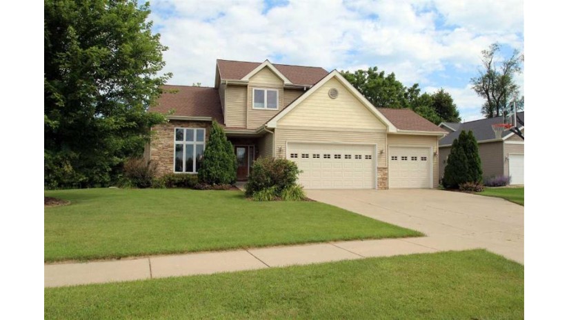 515 Mckay Way Waterloo, WI 53594 by Re/Max Community Realty $399,900